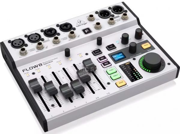 Цифровой микшерный пульт Behringer Flow 8